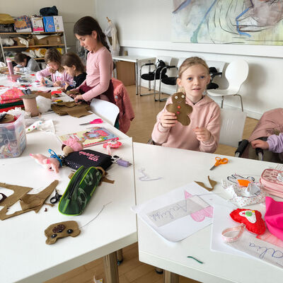 Bild vergrößern: 2024-12 GS Luisenschule Textil (2)