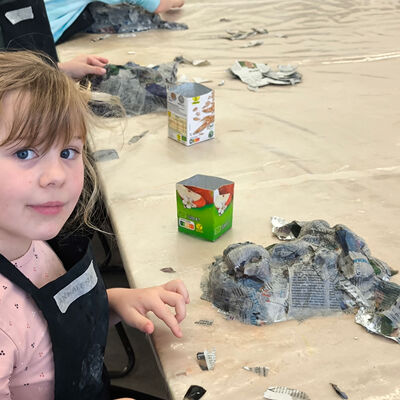 Bild vergrößern: 2024-12 GS Luisenschule Plastik (3)