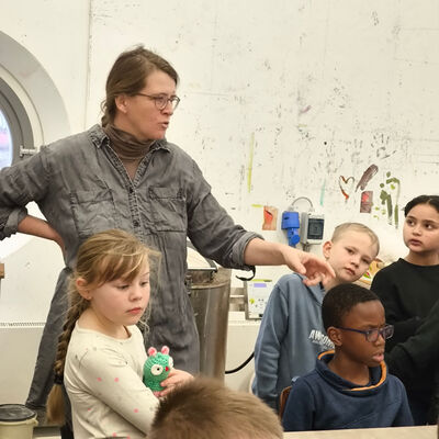 Bild vergrößern: 2024-12 GS Luisenschule Präsentation Plastik (8)