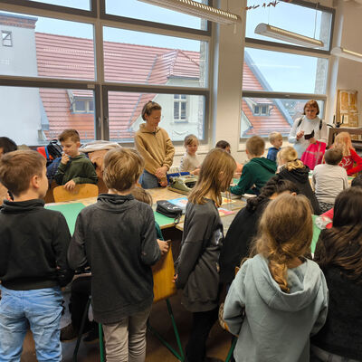 Bild vergrößern: 2024-12 GS Luisenschule Präsentation Illustration (1)