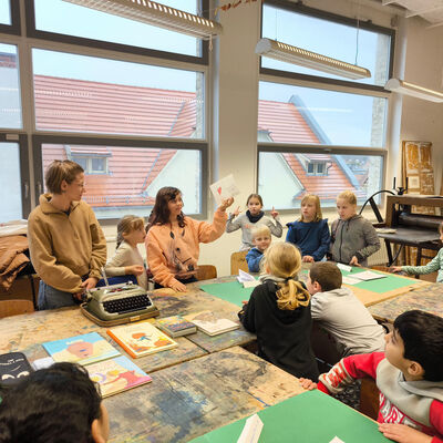 Bild vergrößern: 2024-12 GS Luisenschule Präsentation Illustration (3)