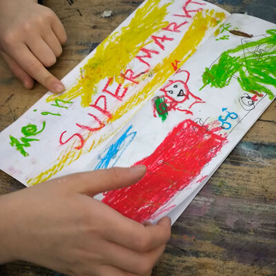 Bild vergrößern: 2025-02 Kastanienschule Präsentation Mediengestaltung (4)