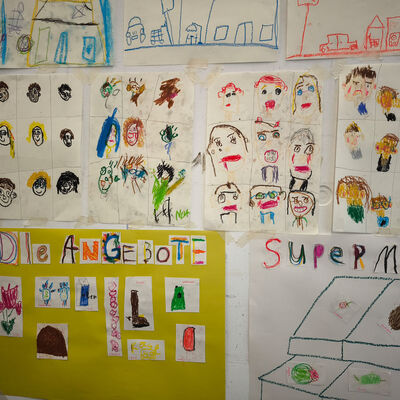 Bild vergrößern: 2025-02 Kastanienschule Präsentation Mediengestaltung (12)
