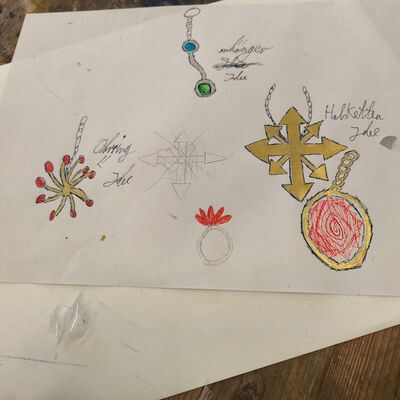 Bild vergr&ouml;&szlig;ern: 2025-09 Sek ASchweitzer Schmuck (5)