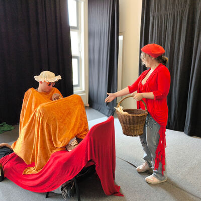 Bild vergr&ouml;&szlig;ern: 2025-09 Sek ASchweitzer Theater (10)