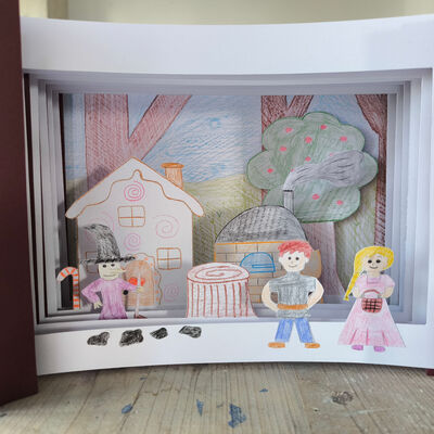 Bild vergr&ouml;&szlig;ern: 2025-11 GS Montessori Pr&auml;sentation Tunnelbuch (2)