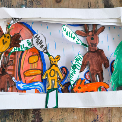 Bild vergr&ouml;&szlig;ern: 2025-11 GS Montessori Pr&auml;sentation Tunnelbuch (11)