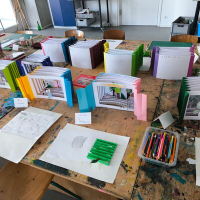 Bild vergr&ouml;&szlig;ern: 2025-11 GS Montessori Pr&auml;sentation Tunnelbuch (20)