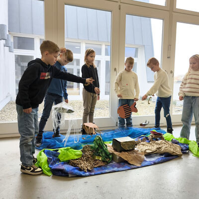 Bild vergr&ouml;&szlig;ern: 2025-11 GS Mehringen Musik und Schrott (14)