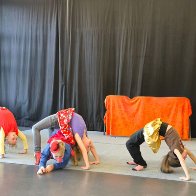 Bild vergr&ouml;&szlig;ern: 2025-11 GS Mehringen Theater (6)