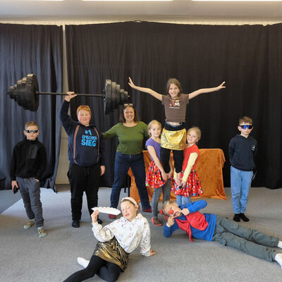 Bild vergr&ouml;&szlig;ern: 2025-11 GS Mehringen Theater (21)