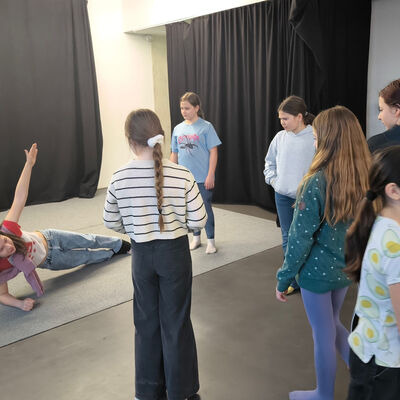 Bild vergr&ouml;&szlig;ern: 2026-01 Sek Burgschule Tanz (2)