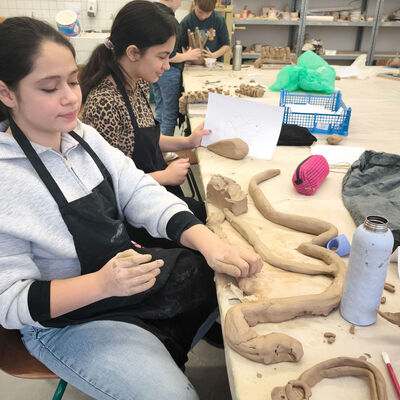 Bild vergr&ouml;&szlig;ern: 2026-01 Sek Burgschule Keramik (13)