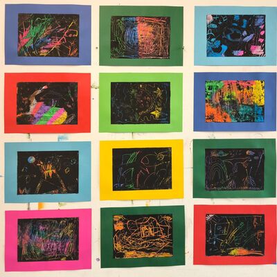 Bild vergr&ouml;&szlig;ern: 2026-01 Sek Burgschule Pr&auml;sentation Malerei (6)