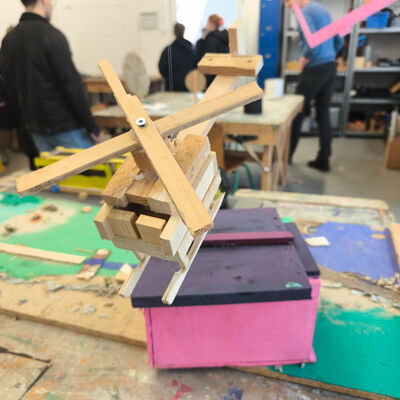 Bild vergr&ouml;&szlig;ern: 2026-01 Sek Burgschule Pr&auml;sentation Objekt (12)