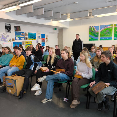 Bild vergr&ouml;&szlig;ern: 2026-01 BBS Wema Pr&auml;sentation Tanz (2)